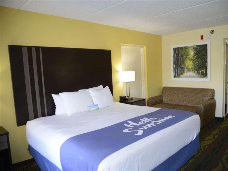Days Inn By Wyndham Kodak/Sevierville Intrstate Smokeymntns Екстериор снимка