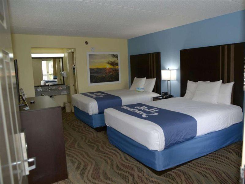Days Inn By Wyndham Kodak/Sevierville Intrstate Smokeymntns Екстериор снимка