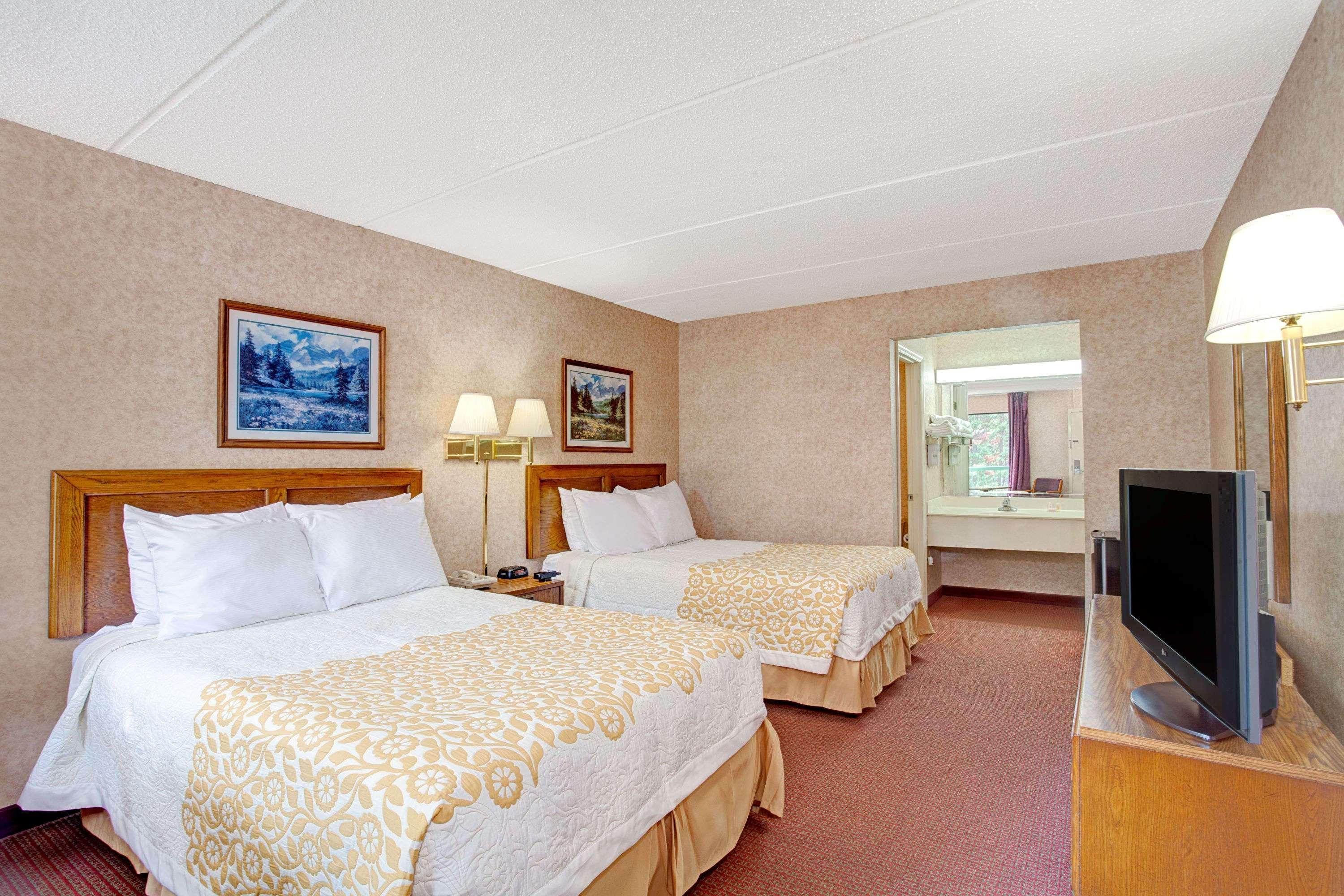 Days Inn By Wyndham Kodak/Sevierville Intrstate Smokeymntns Екстериор снимка