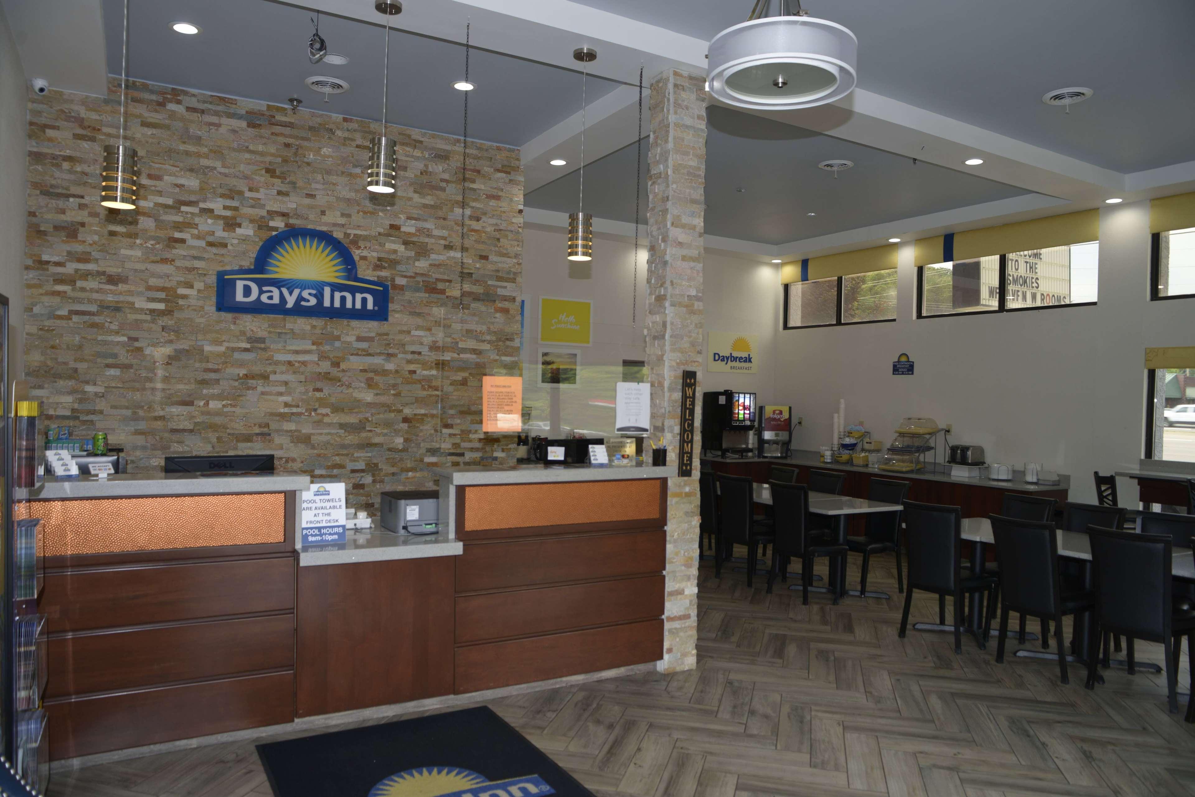 Days Inn By Wyndham Kodak/Sevierville Intrstate Smokeymntns Екстериор снимка