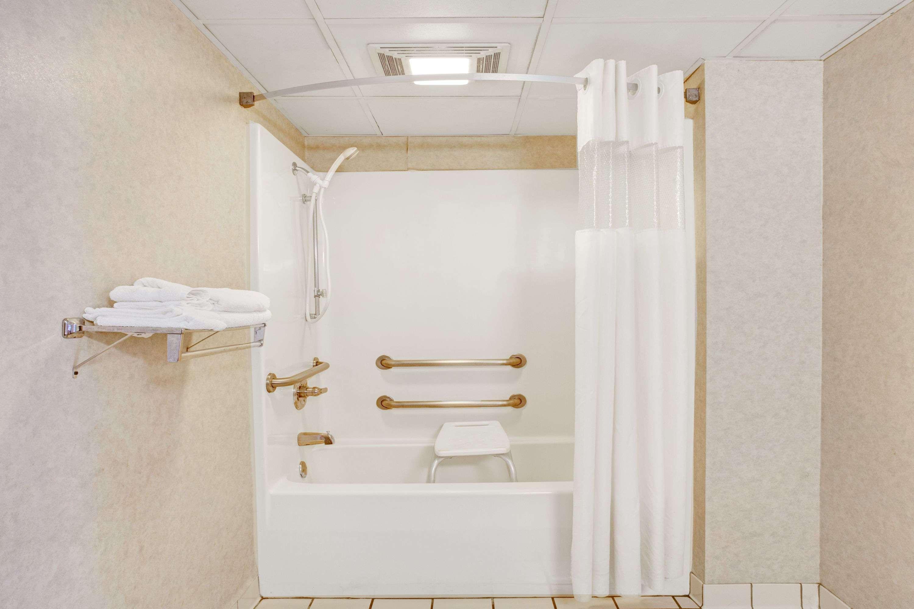 Days Inn By Wyndham Kodak/Sevierville Intrstate Smokeymntns Екстериор снимка