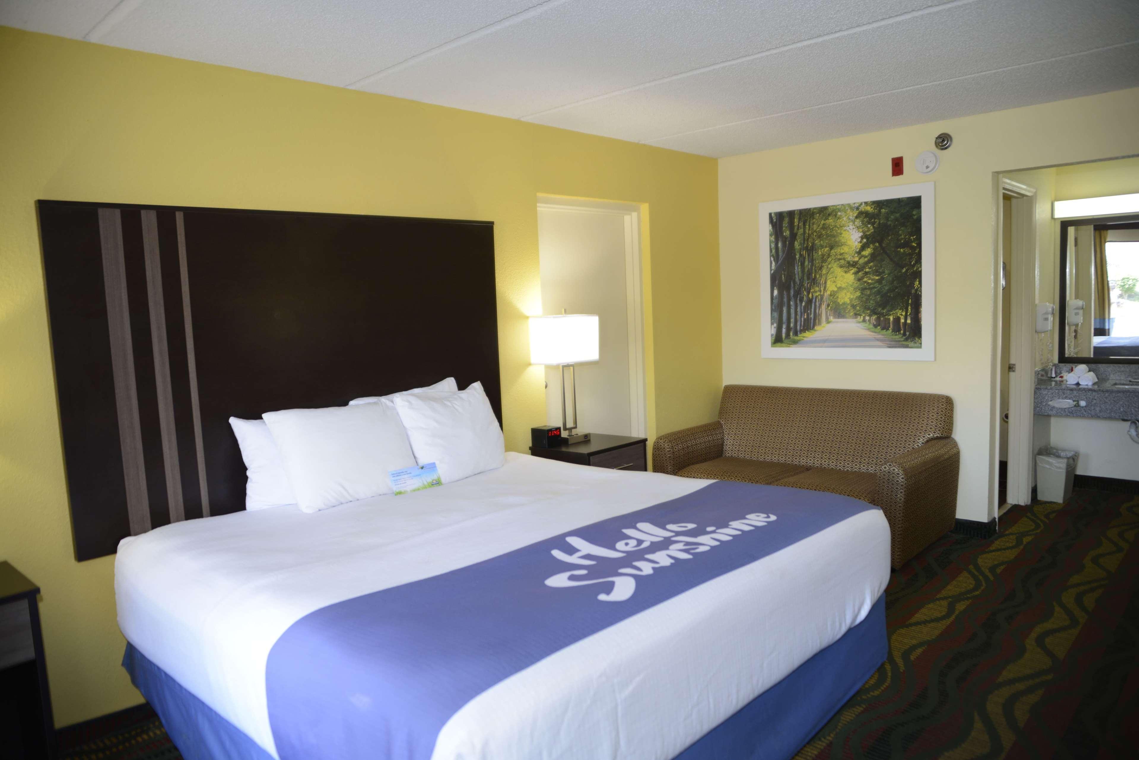 Days Inn By Wyndham Kodak/Sevierville Intrstate Smokeymntns Екстериор снимка