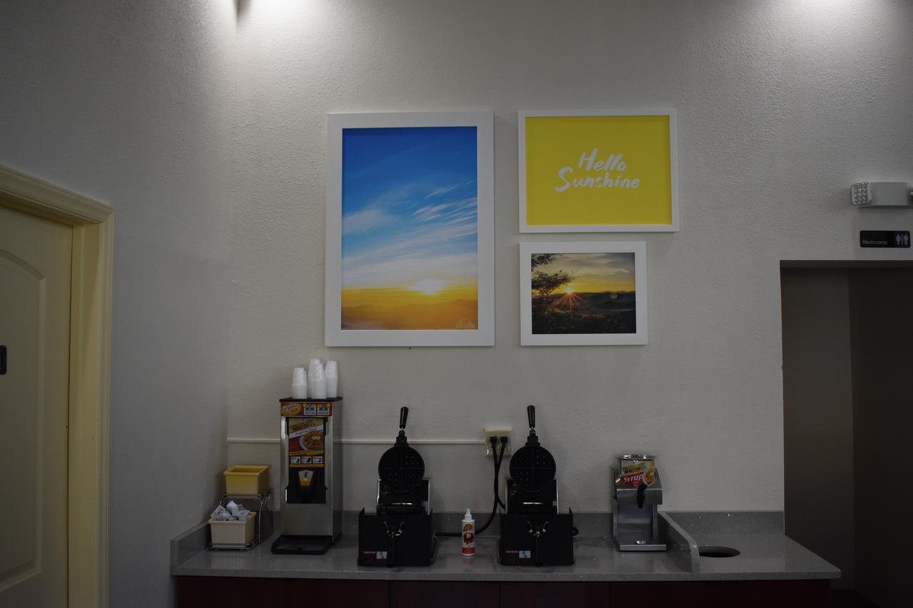 Days Inn By Wyndham Kodak/Sevierville Intrstate Smokeymntns Екстериор снимка